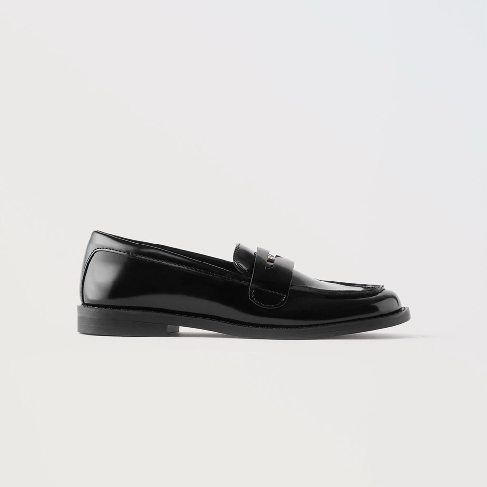 Zara girls black patent loafer gold button detail shoes size 6 youth big kid - Picture 2 of 6